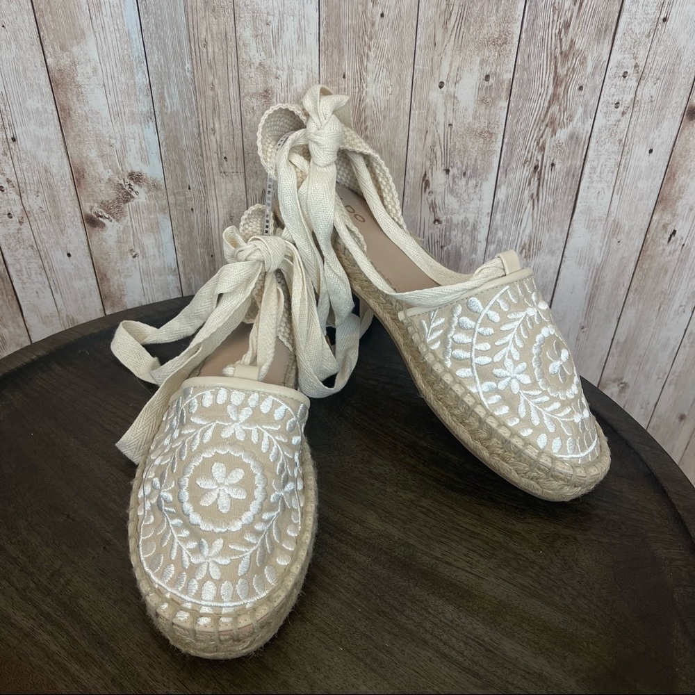 Aldo Floral Embroidered Espadrille Sandal Size 8.5 Women